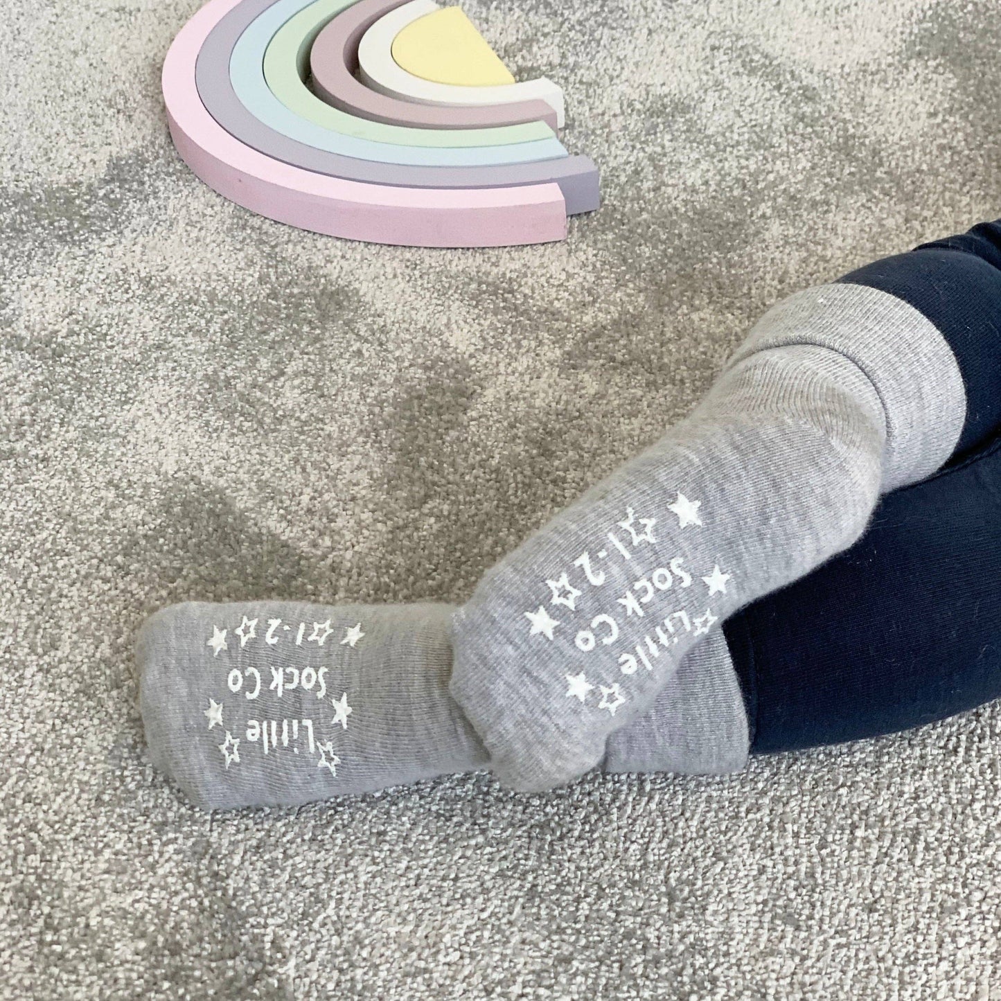 Non-Slip Stay on Baby and Toddler Socks - Grey Sky: 6-12 mths