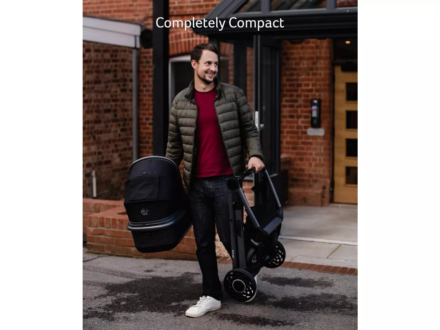 ** CHRISTMAS OFFERS ** Ark 3-in-1 Travel System Black