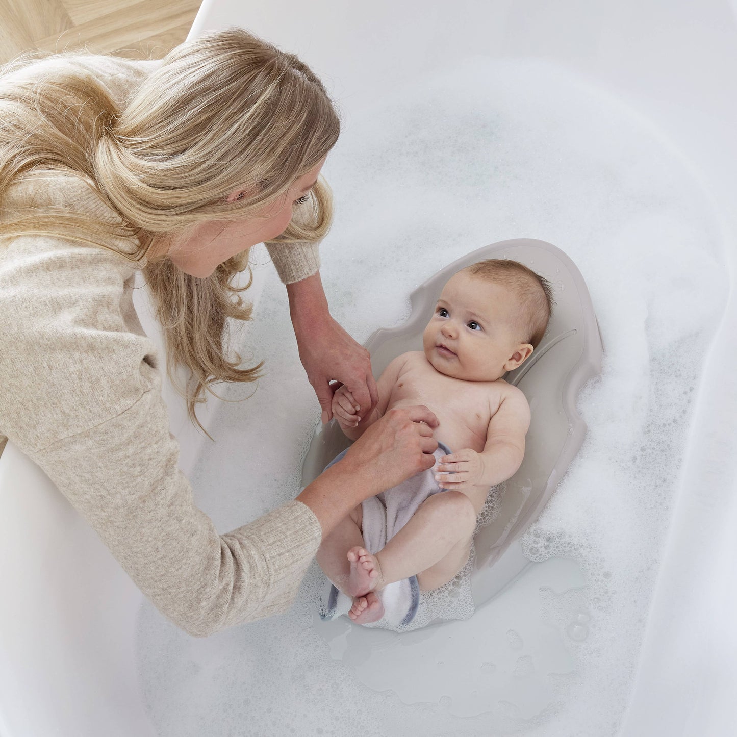 Shnuggle Newborn Bath Support