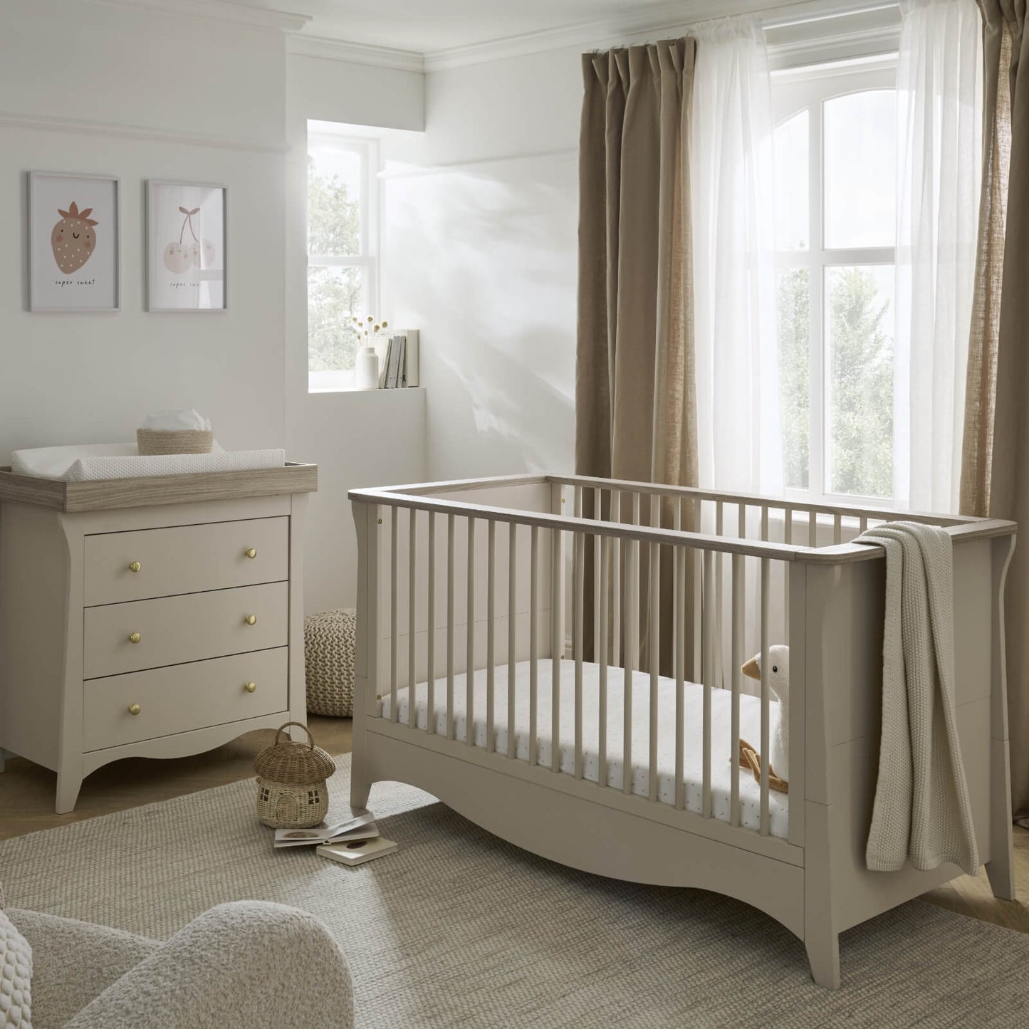 Cuddleco Clara 2 Pc Nursery Set- Cashmere & Ash