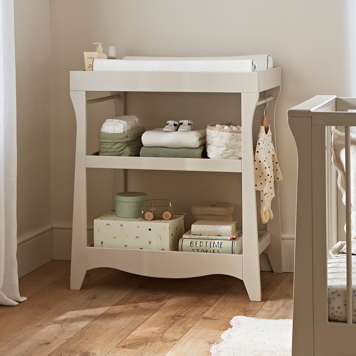 Cuddleco Clara Mini Open Changer- Cashmere