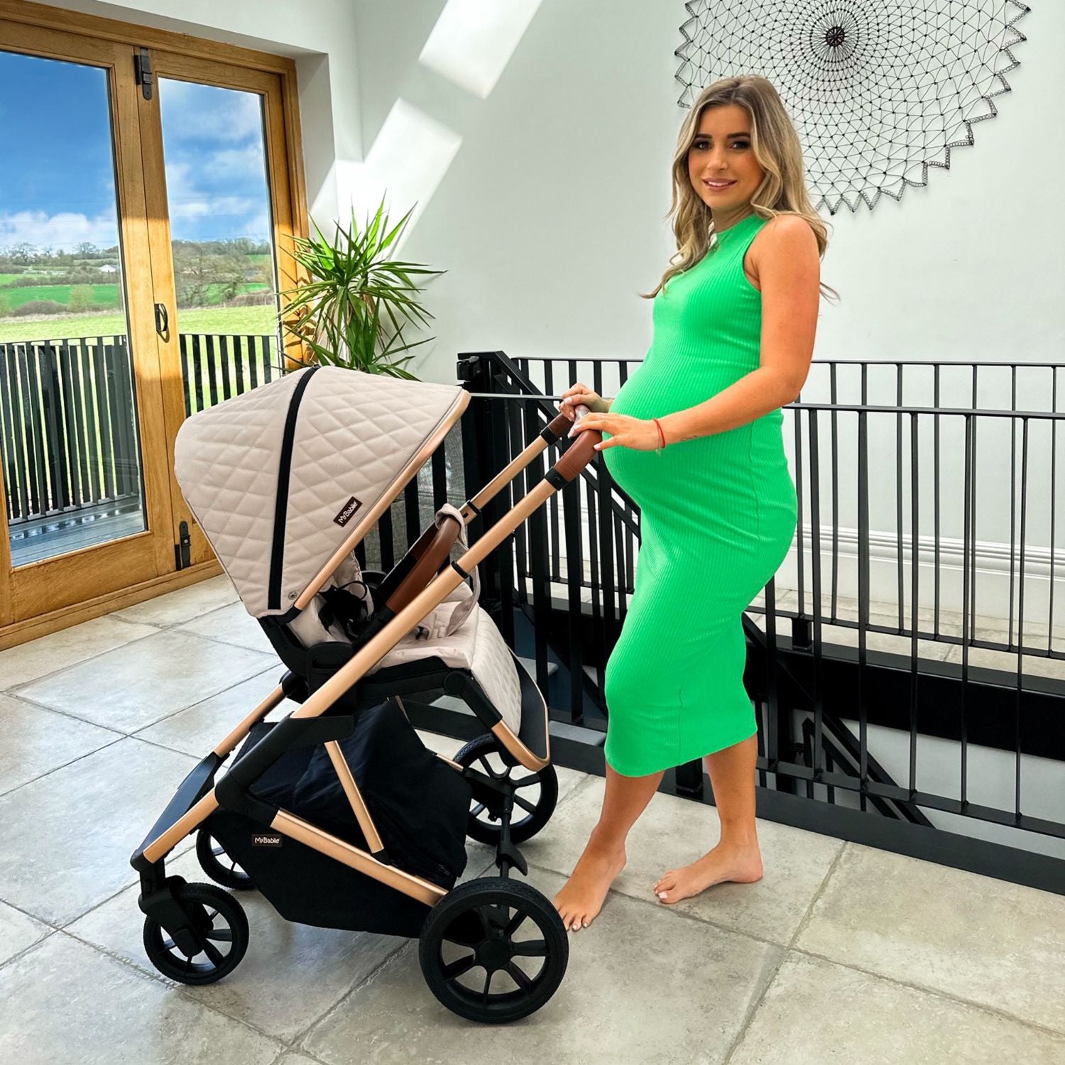 MB500i Dani Dyer Rose Gold Stone iSize Travel System