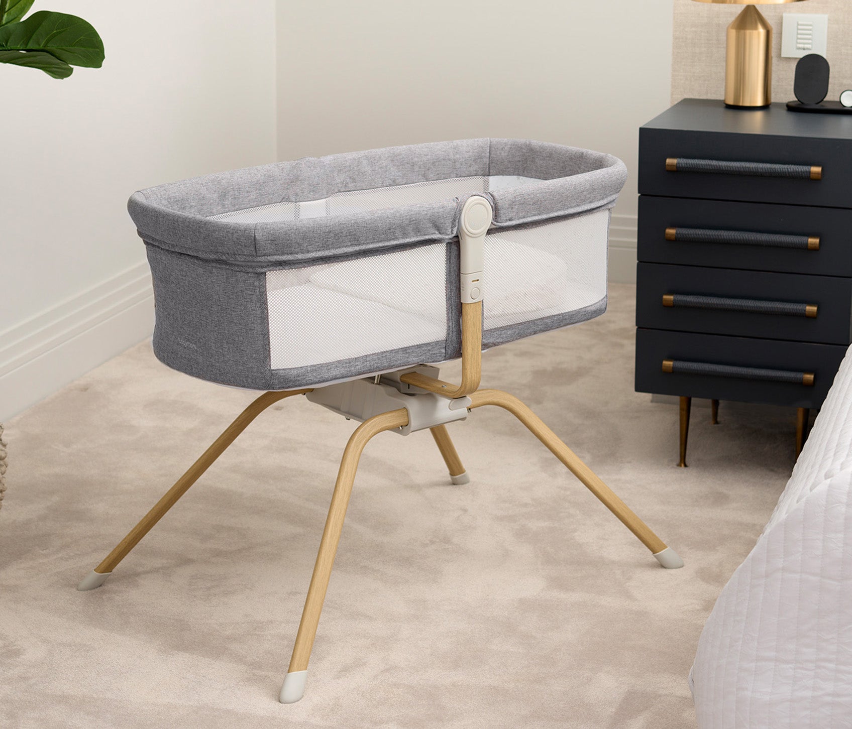 Babymore Air Motion Gliding Crib