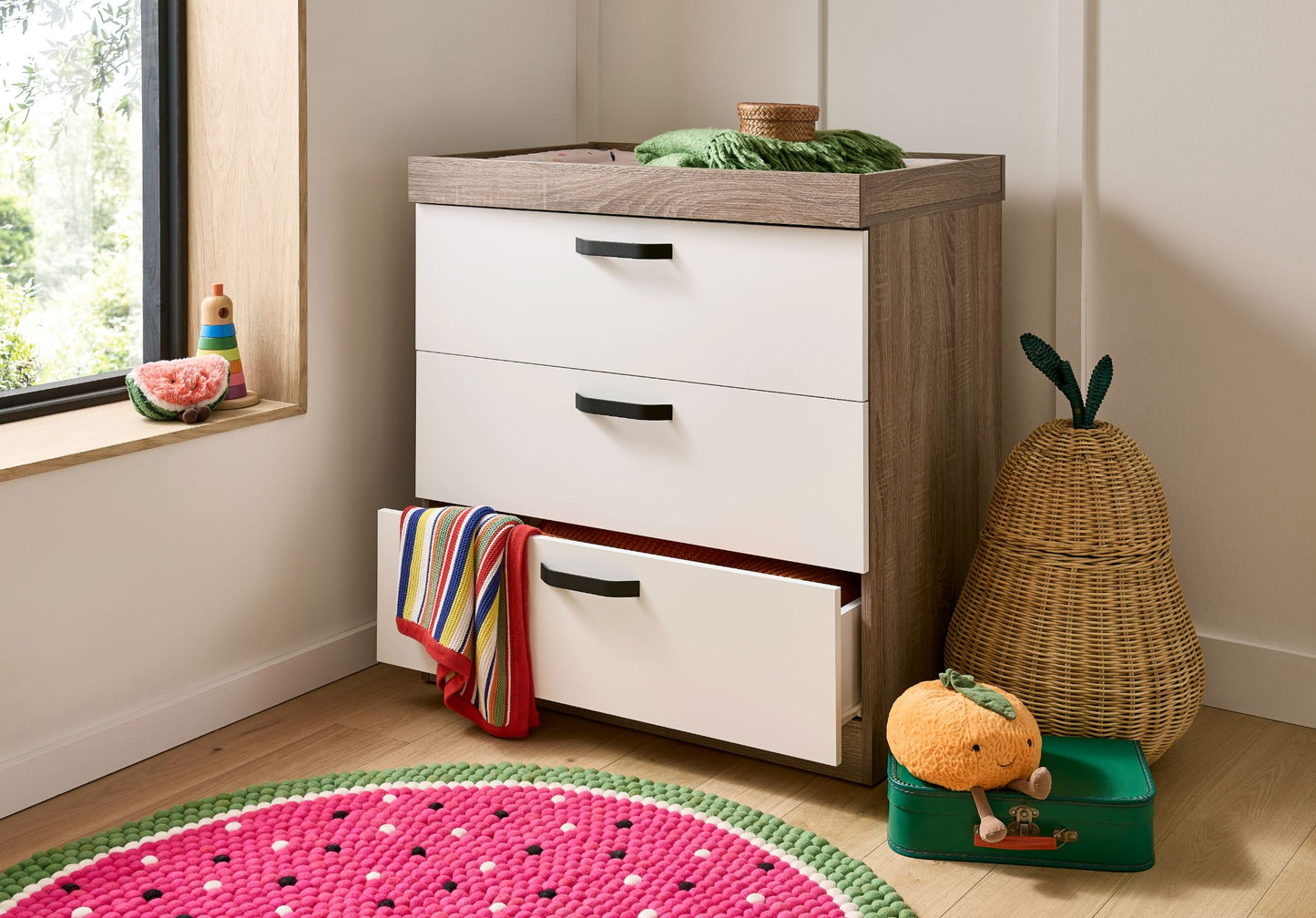Cuddleco Enzo 3 Drawer Dresser Truffle Oak/White