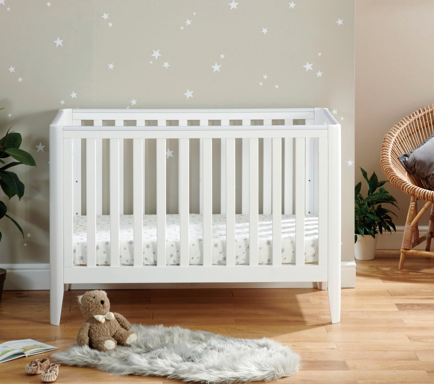 Iris Cot Bed- White