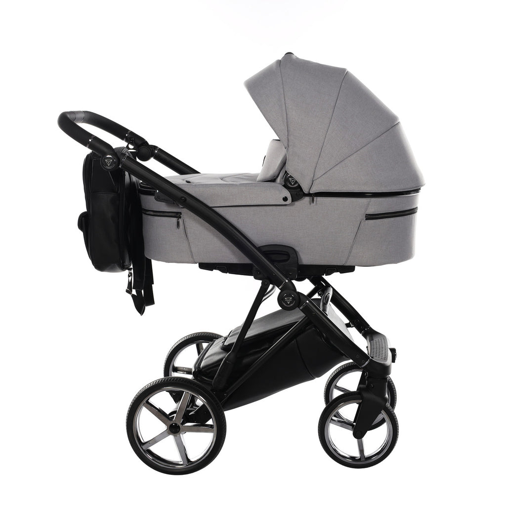 Junama Air 4 In 1 Travel System Grey