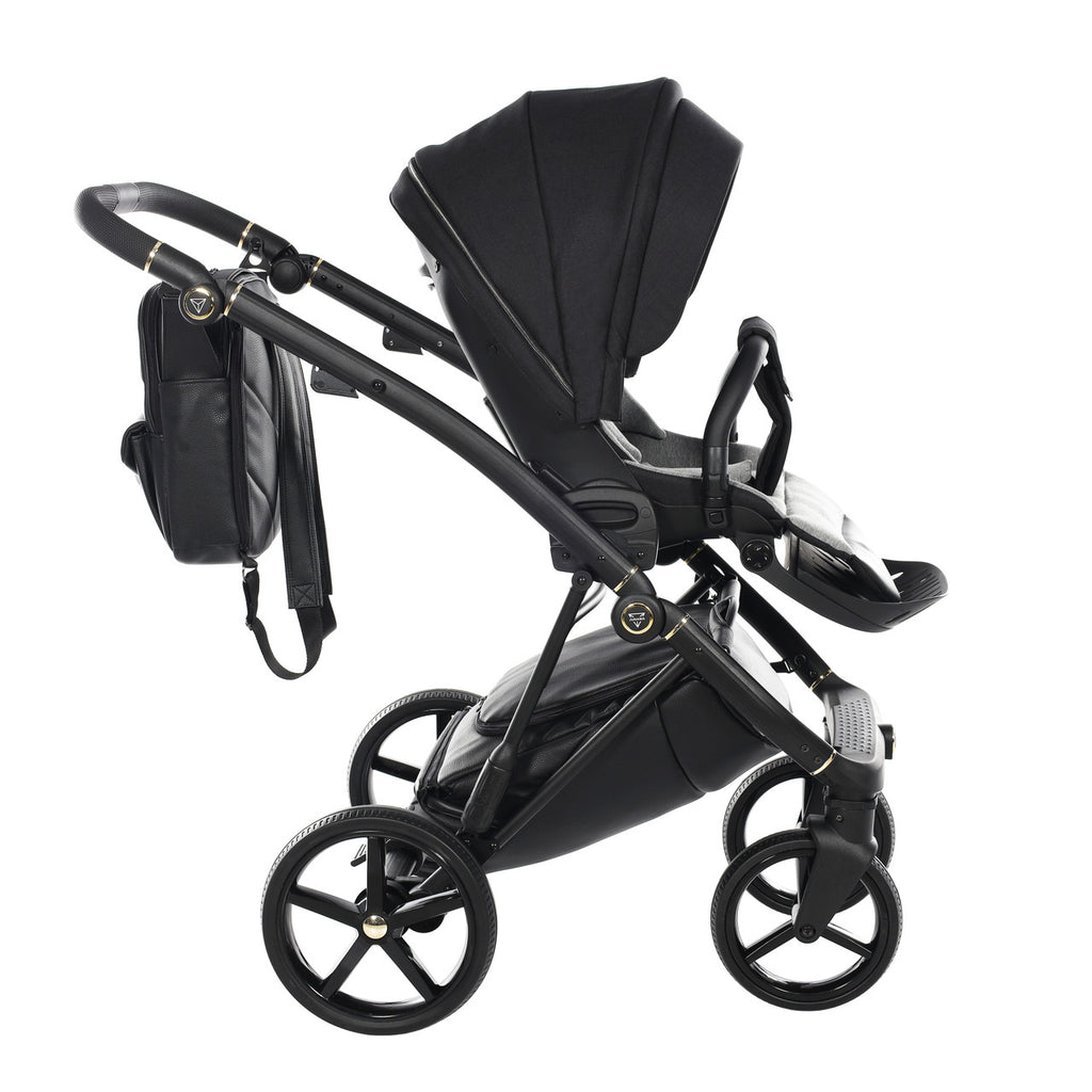 Junama Air 4 In 1 Travel System Black