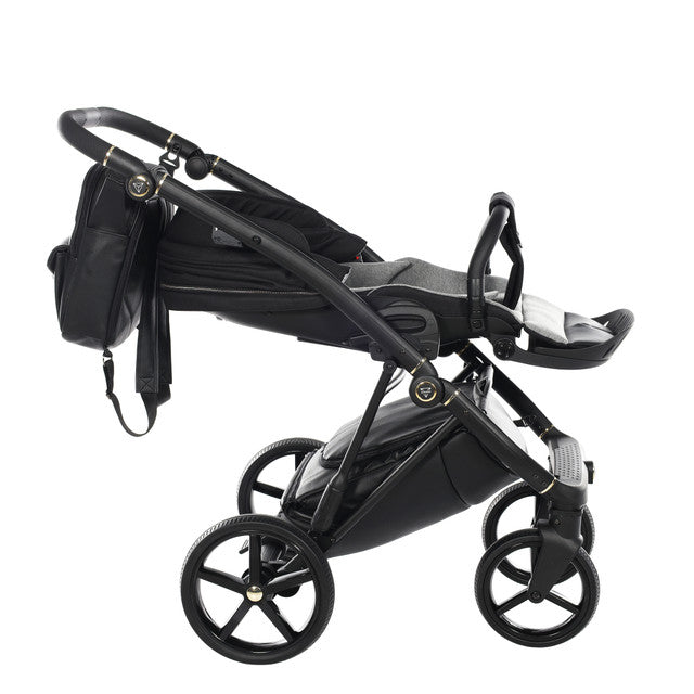 Junama Air 4 In 1 Travel System Black