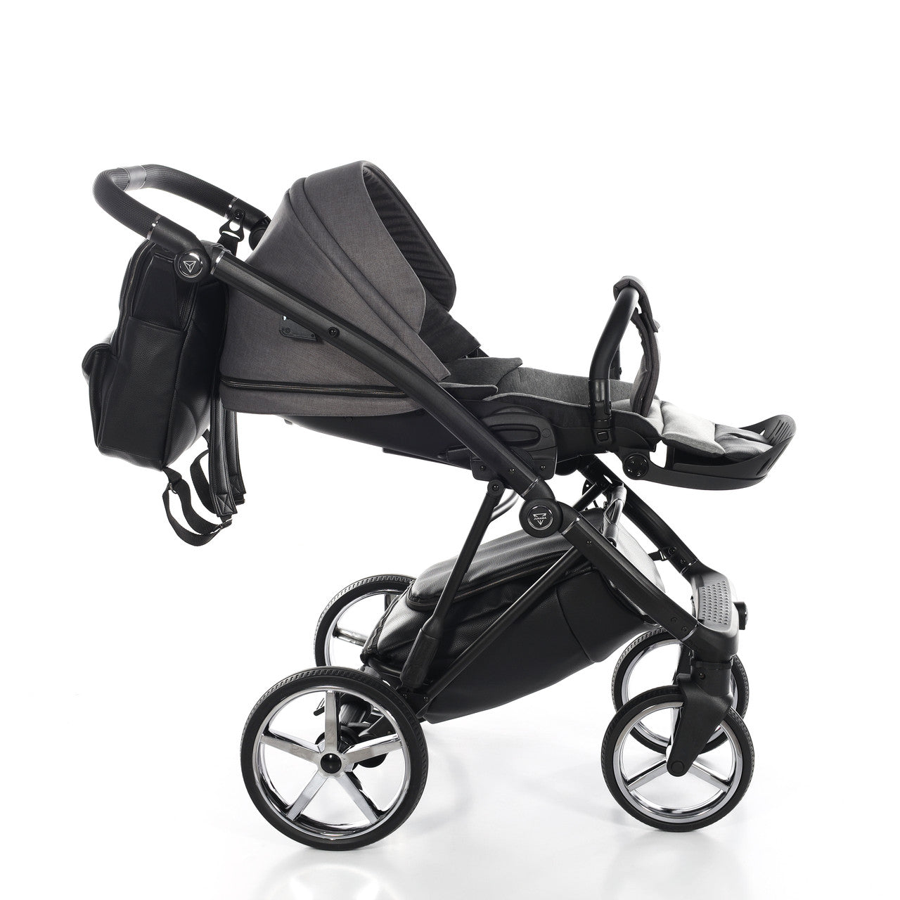 Junama Air 4 In 1 Travel System Graphite