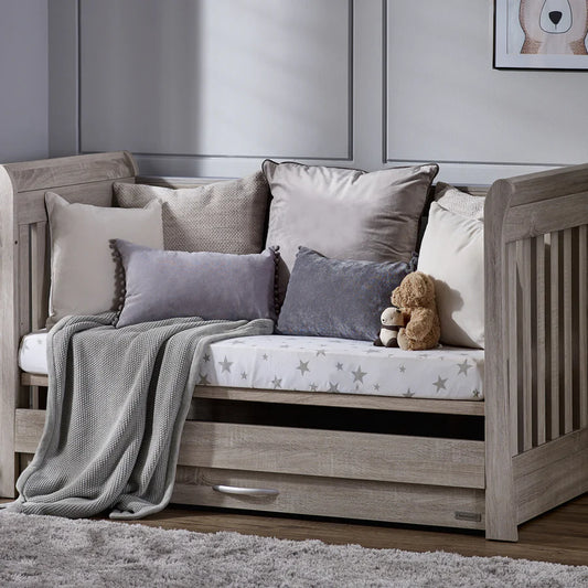 Baby Style Noble Cot Bed