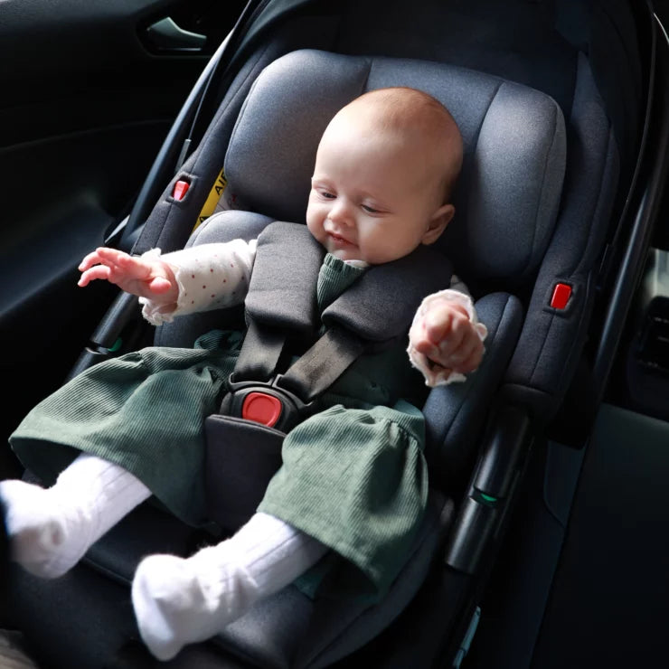 Coco i-Size Baby Car Seat with Isofix Base