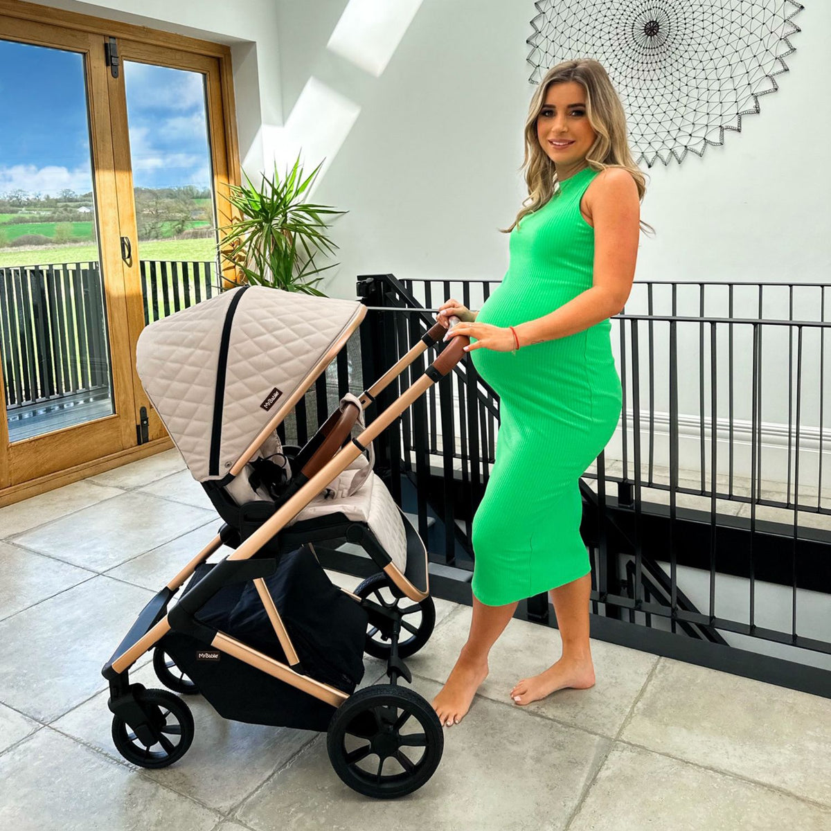 MB500i Dani Dyer Rose Gold Stone iSize Travel System
