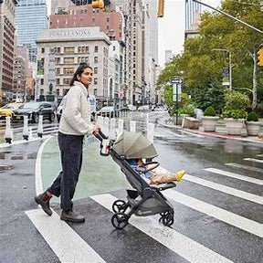 Metro+ Deluxe Stroller- Empire State Green-UK