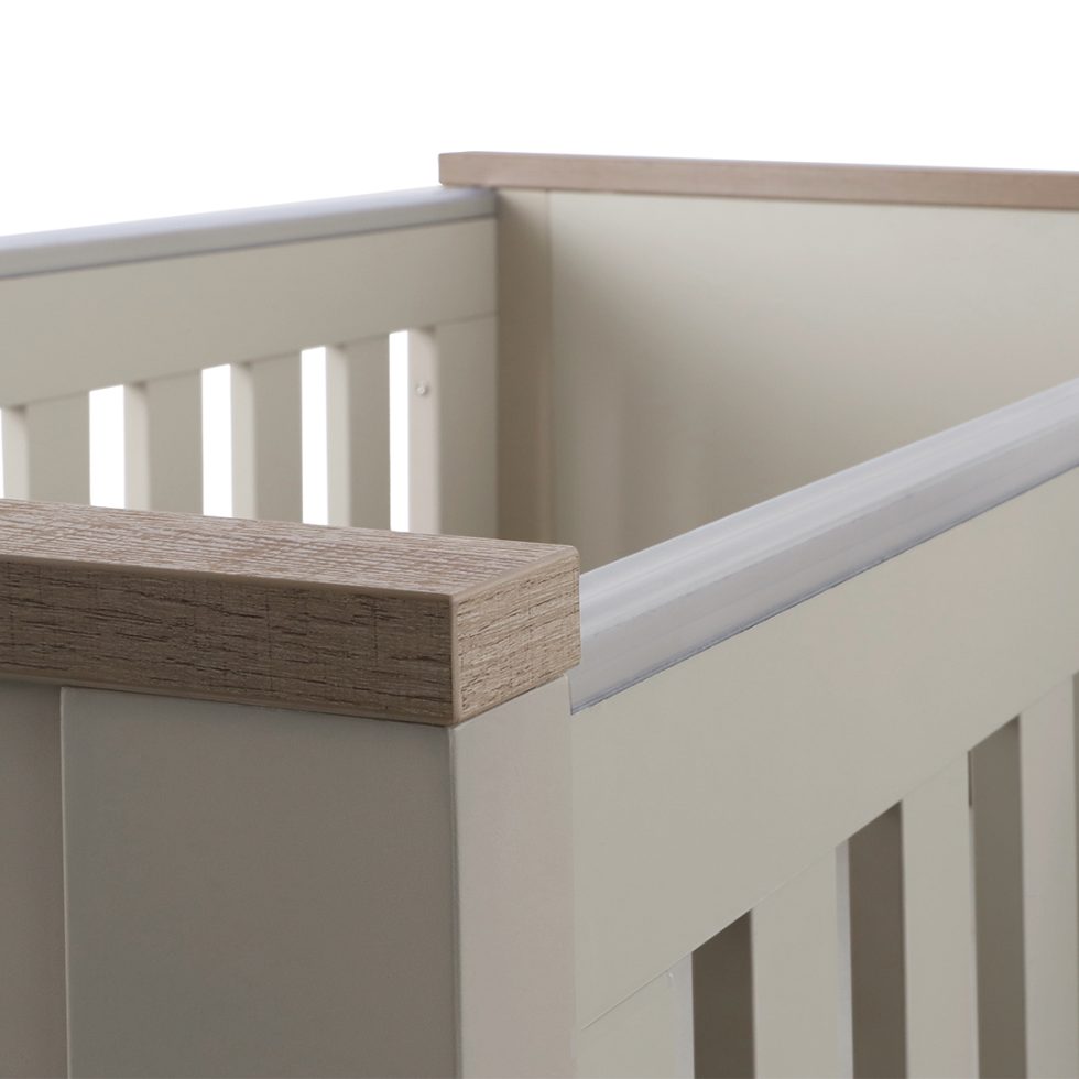 Babystyle 3 Piece Nursery Set- Bordeaux Oatmeal