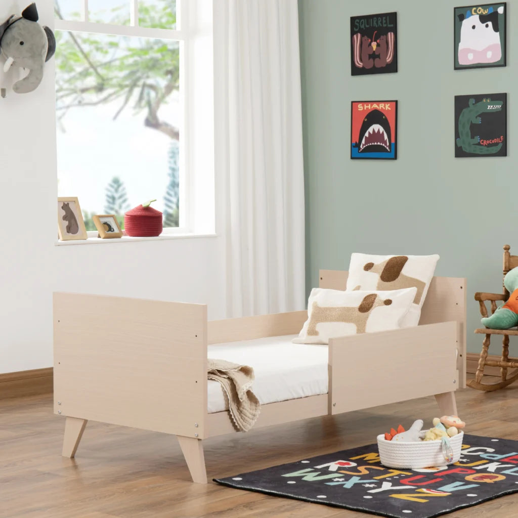 Dante Cot Bed- Natural