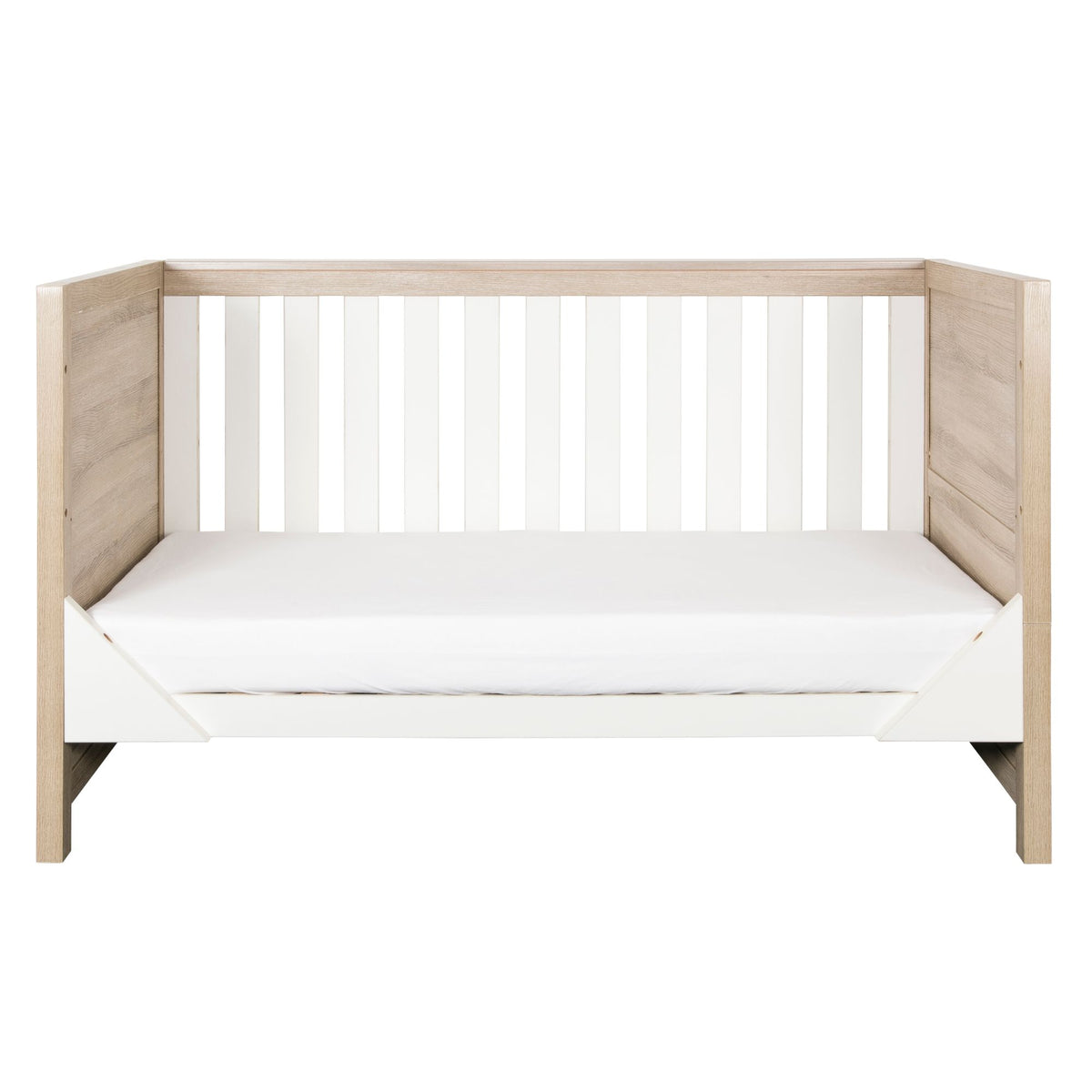Tuti Bambini Modena 2 Piece Room Set - White/Oak
