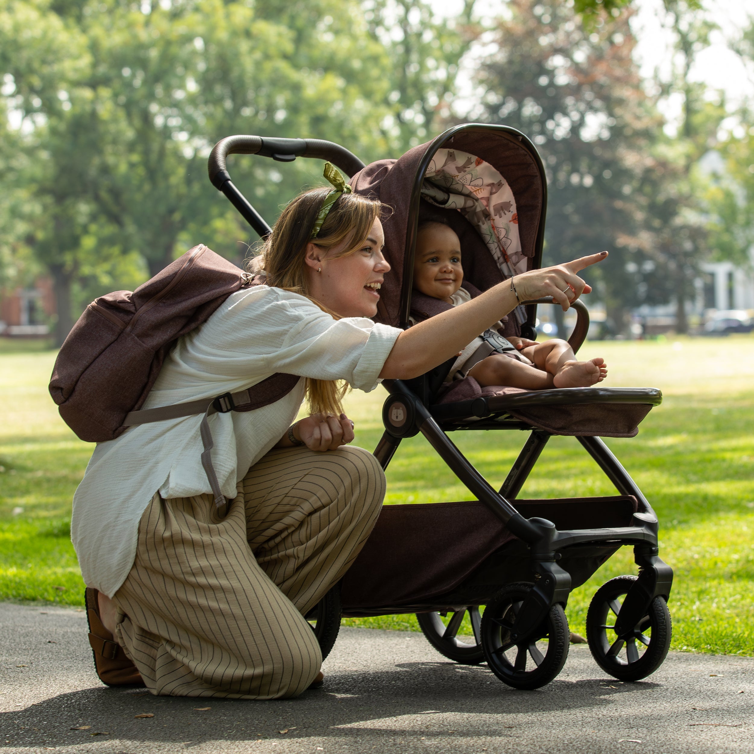 Cosatto Giggle 4 Special Edition Everything Bundle Bear Hug