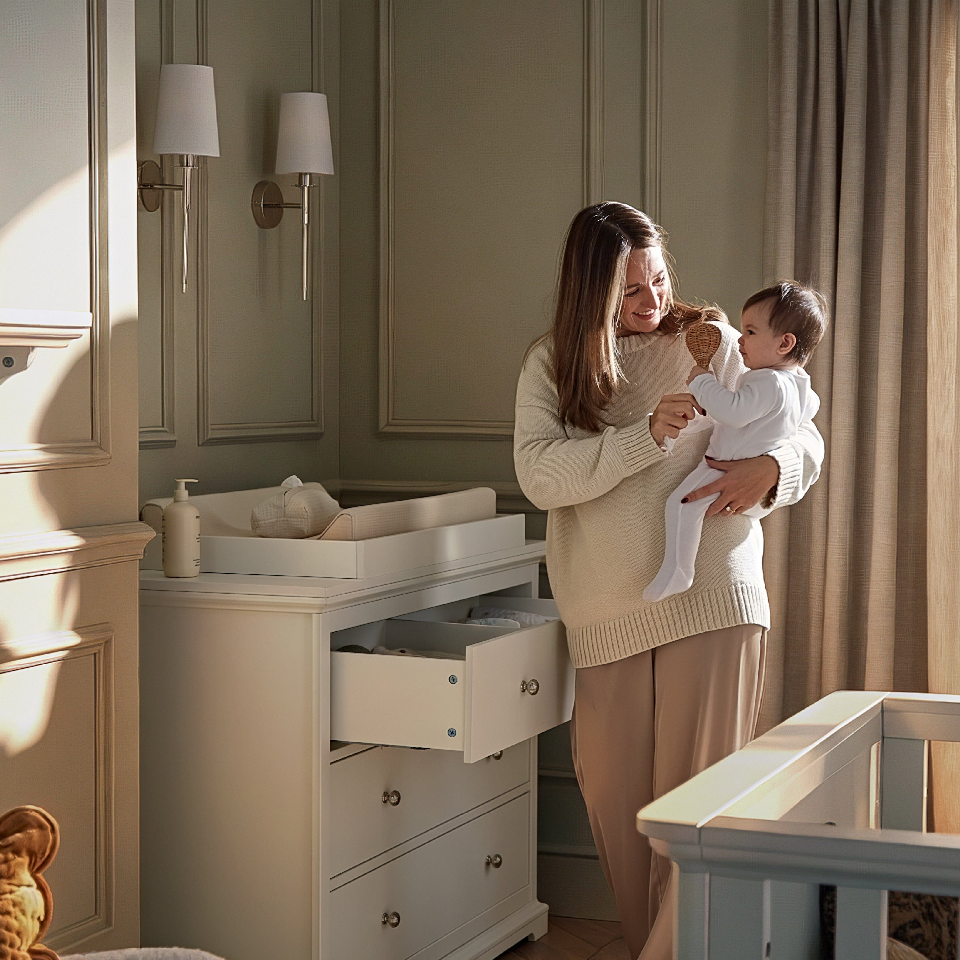 Beaumont Dresser Changer - White