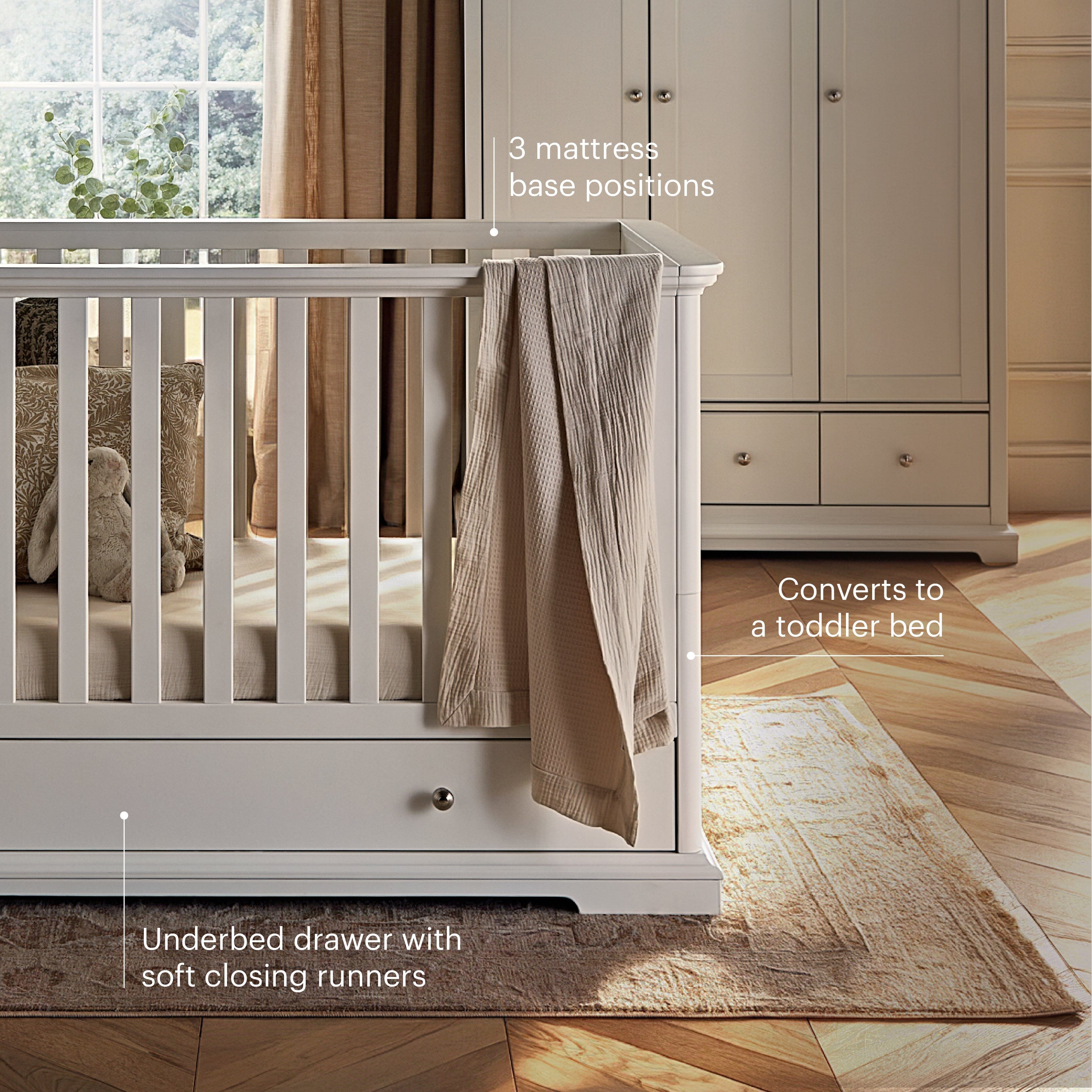 Beaumont Cot Bed - White