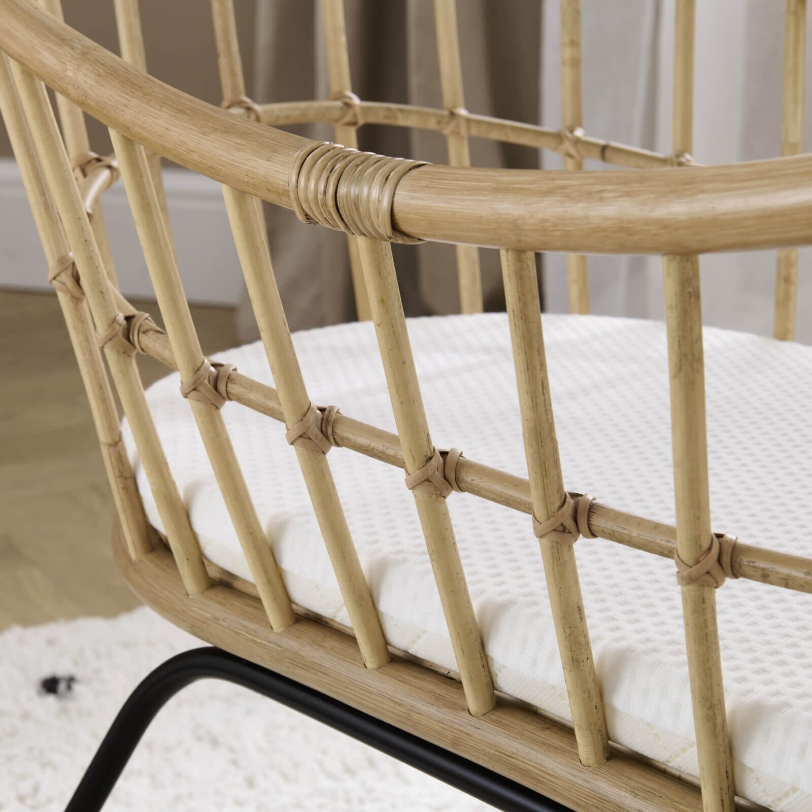 Aria Wave Crib - Rattan