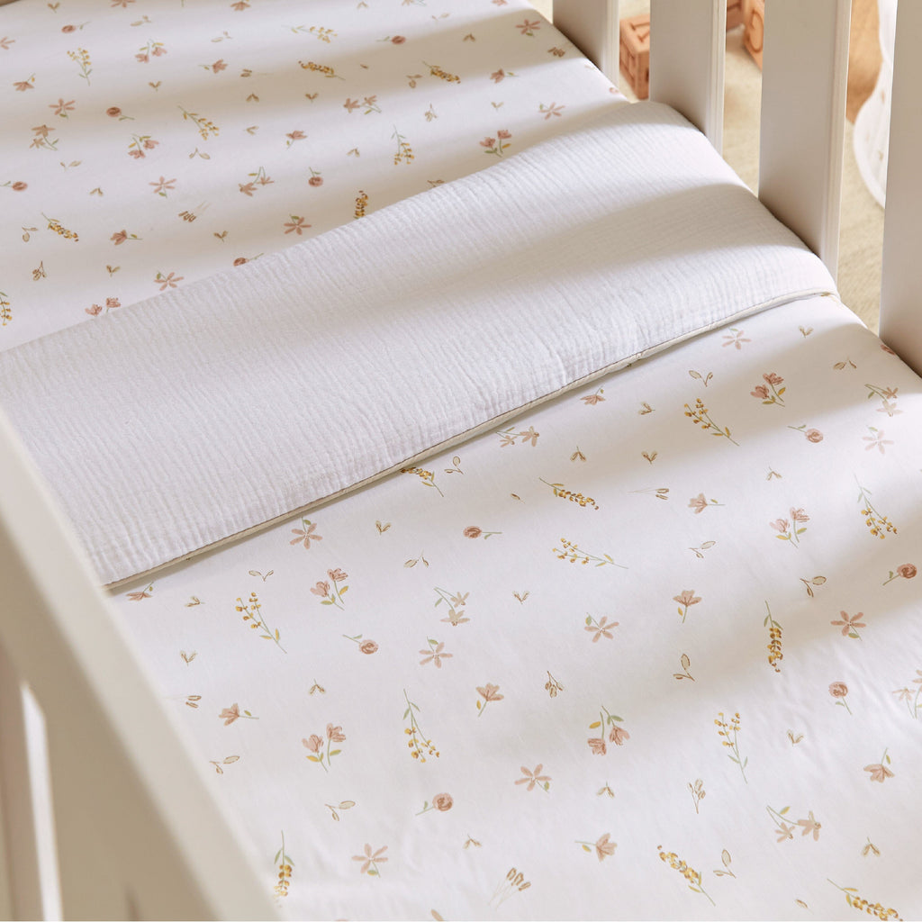 Cot Bed Quilt - Cashmere Meadow