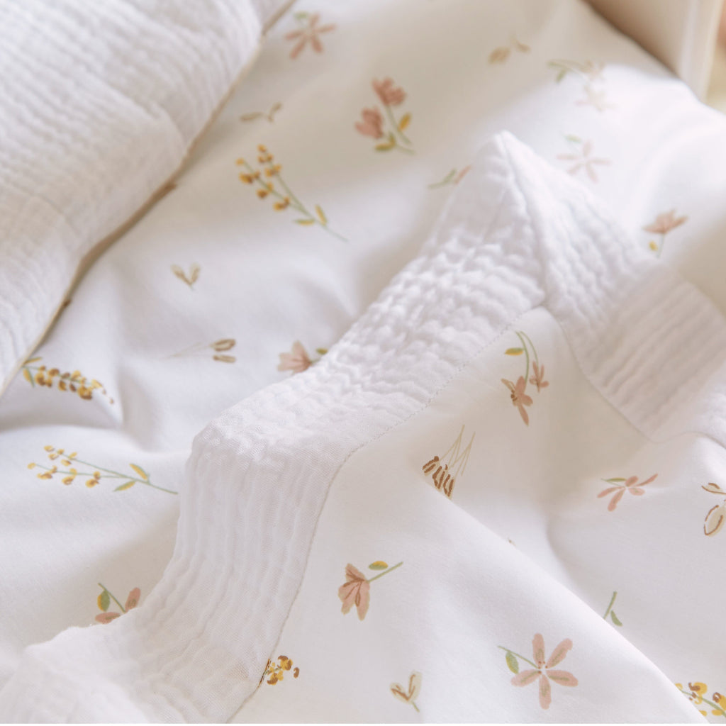 4 Piece Cot Bed Bedding Set - Cashmere Meadow
