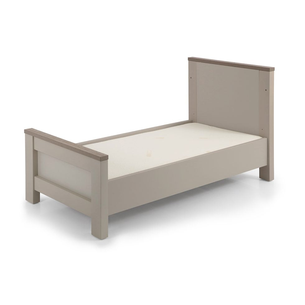 Babystyle 3 Piece Nursery Set- Bordeaux Oatmeal