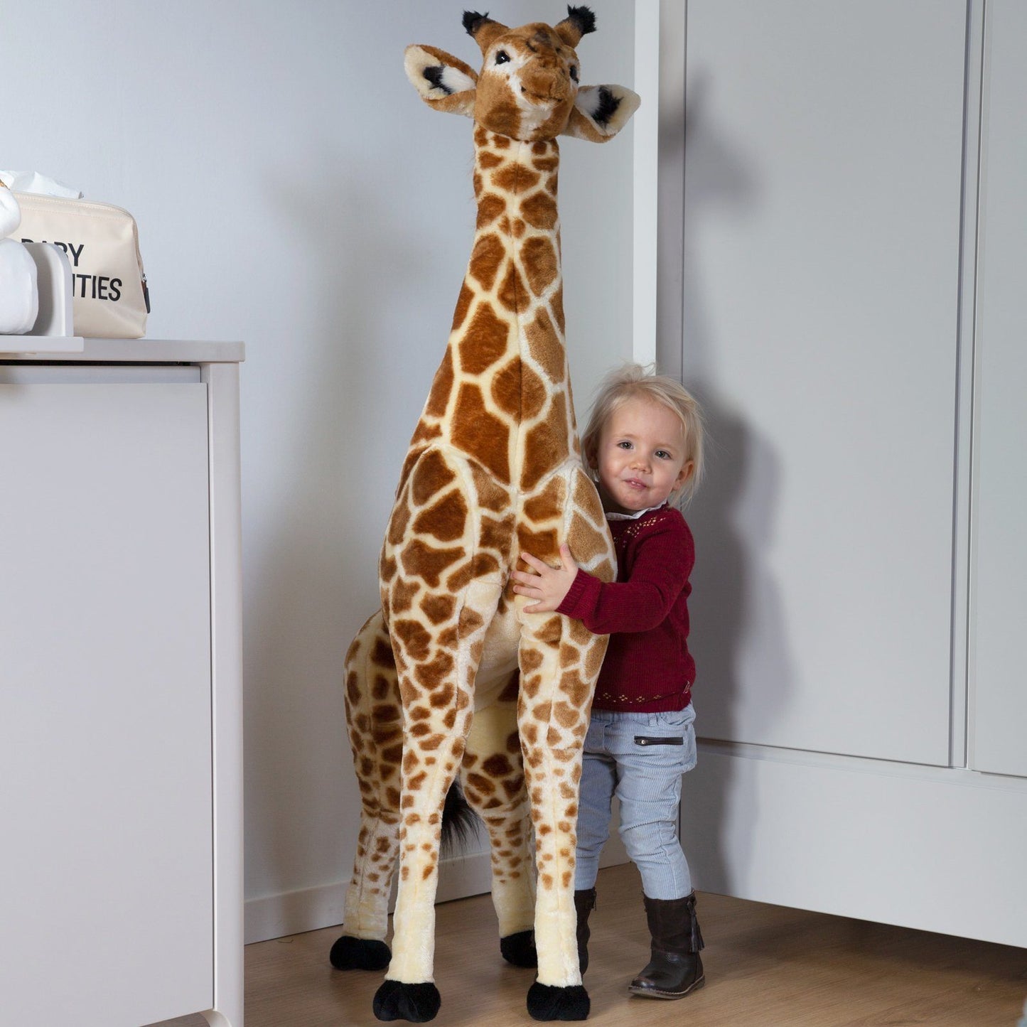 Standing Giraffe 135cm