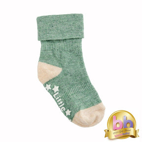 Non-Slip Stay On Socks in Forest Green with Oatmeal: 0-6 months