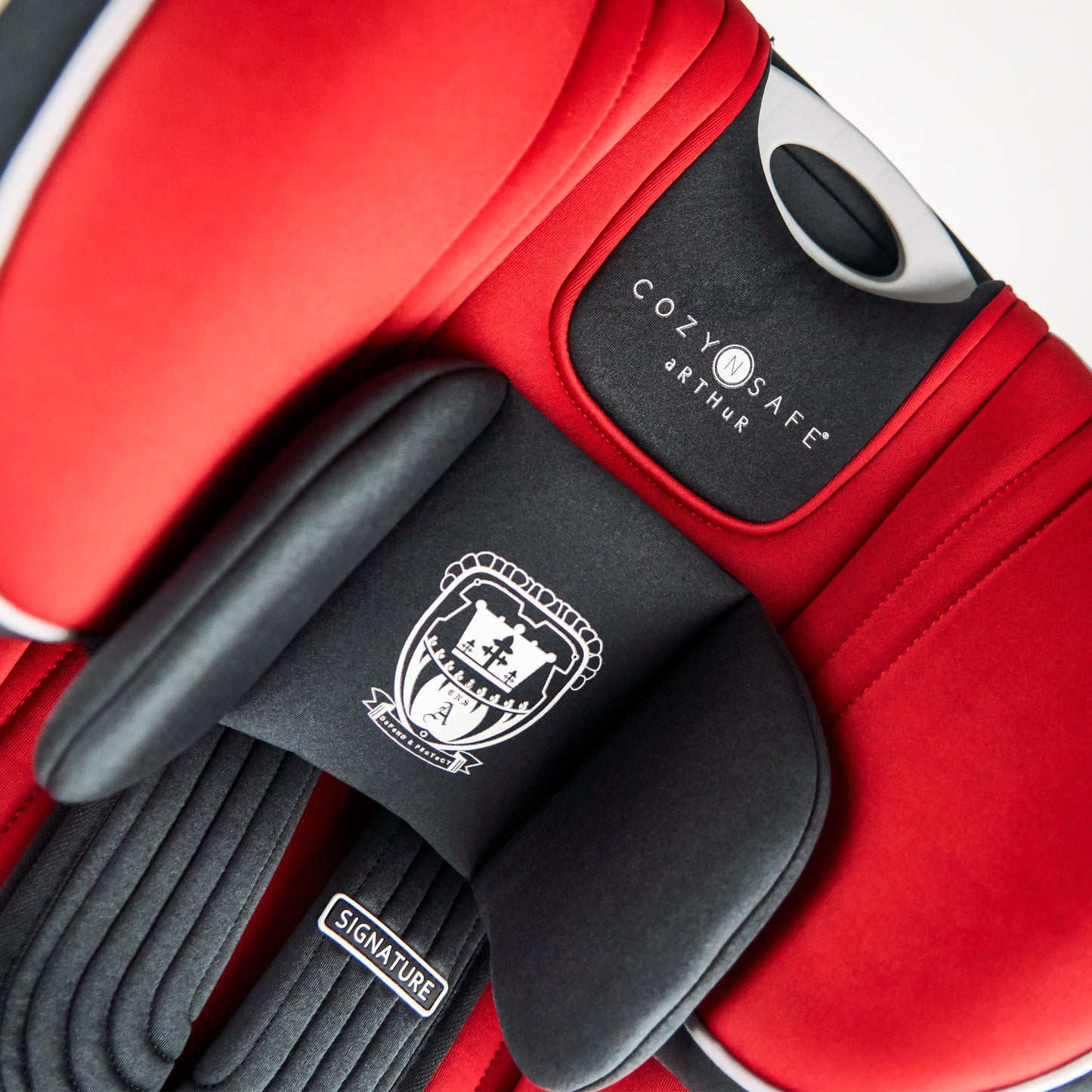 Arthur Group 0+/1/2/3 Child Car Seat - Red