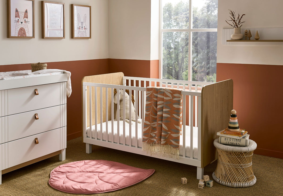 Cuddleco Rafi Cot Bed - Oak/White