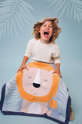 Ludvic Lion Knit blanket